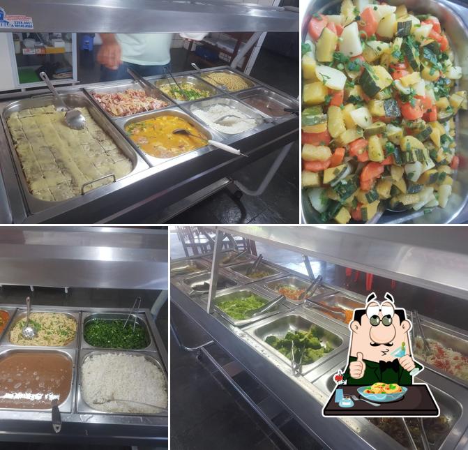 Comida em Restaurante Castelinho