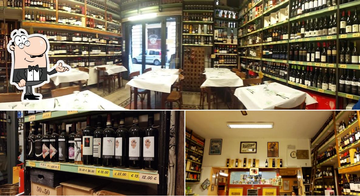 Dai un'occhiata agli interni di Enoteca Corsi