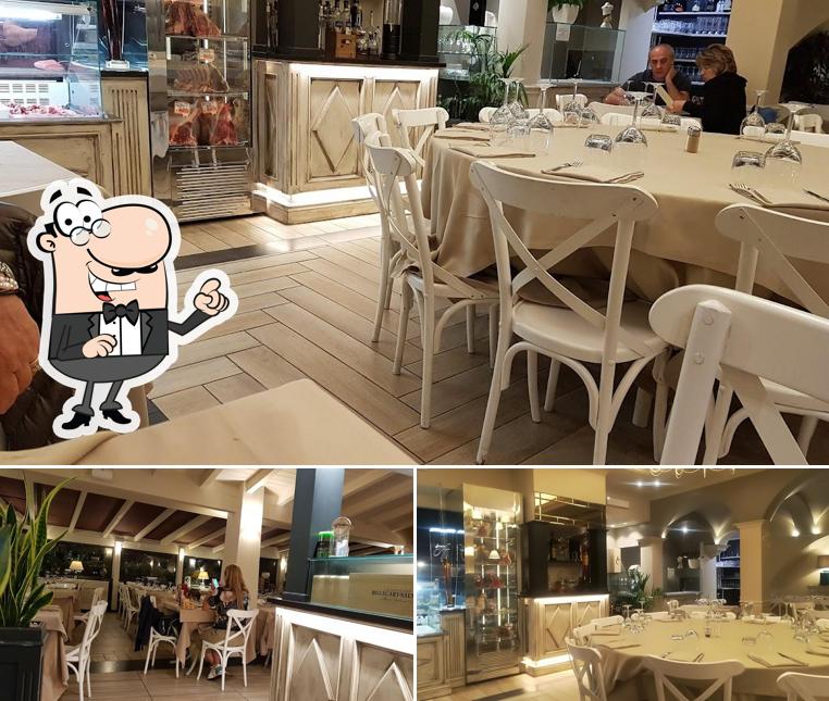 Dai un'occhiata agli interni di Pizzeria La Bionda