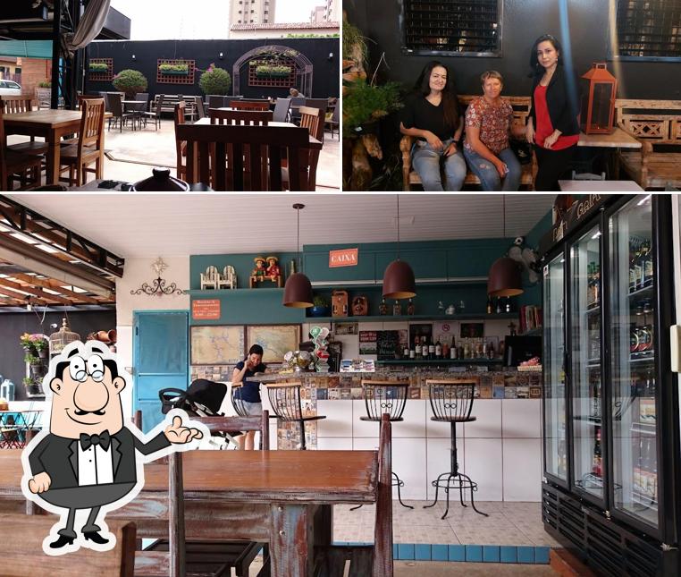 O interior do Kanto de Minas Empório e Café