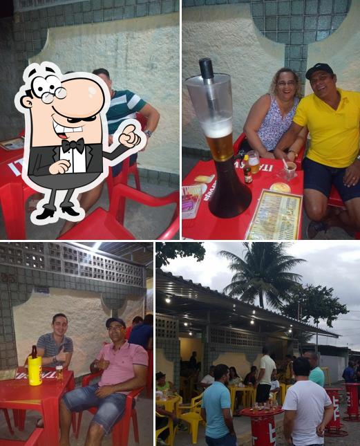 O interior do QUINTAL 191 BAR E GRILL
