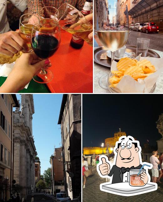 Guarda la foto che presenta la bevanda e esterno di Snack Bar Caffè Perù