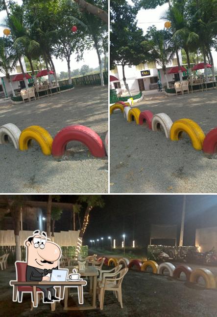 Check out how Chick inn The Chicken &Paneer House looks inside