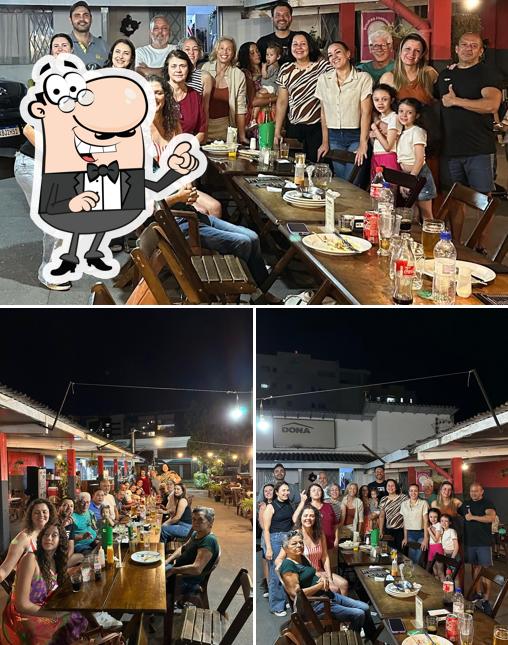 O interior do Dona Onça Espetaria