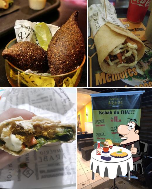 Os hambúrgueres do Império Árabe - fast food irão saciar diferentes gostos