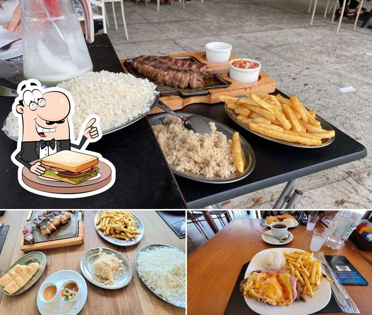 Sanduíches de queijo grelhado em Solar do Castelo de Itaipava