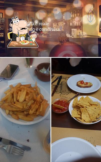 La cibo e bancone da bar del ristorante