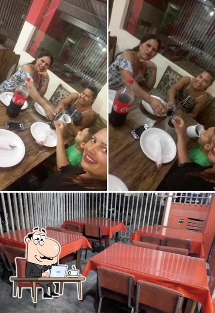 O interior do Pizzaria e Panificadora Brasil