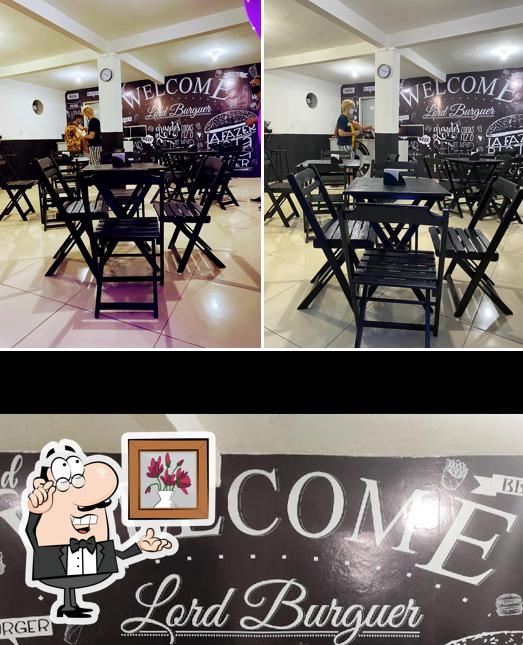 O interior do Lord Burguer