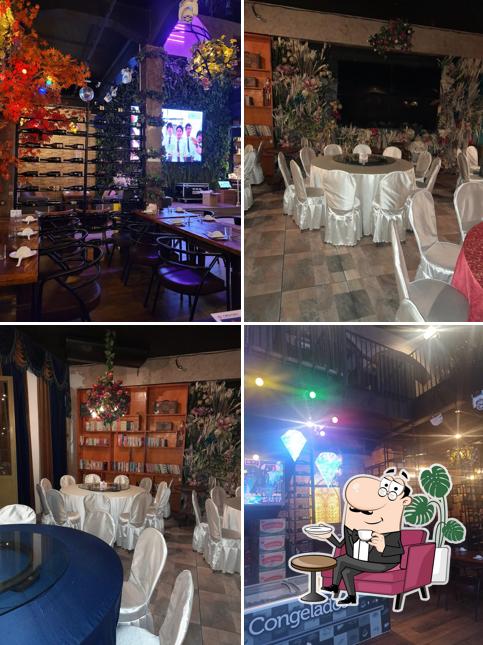 O interior do 王朝音乐餐厅 R H IMPERIO