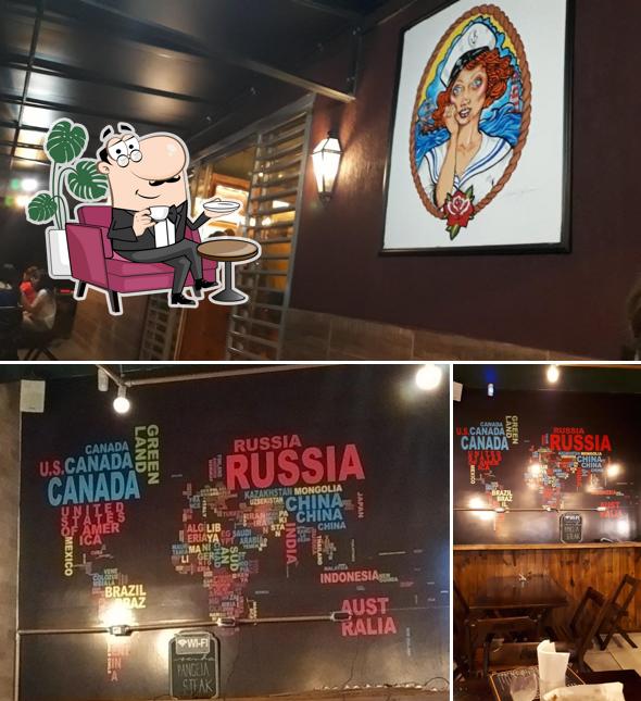 O interior do Pangeia Steak'n'Burger