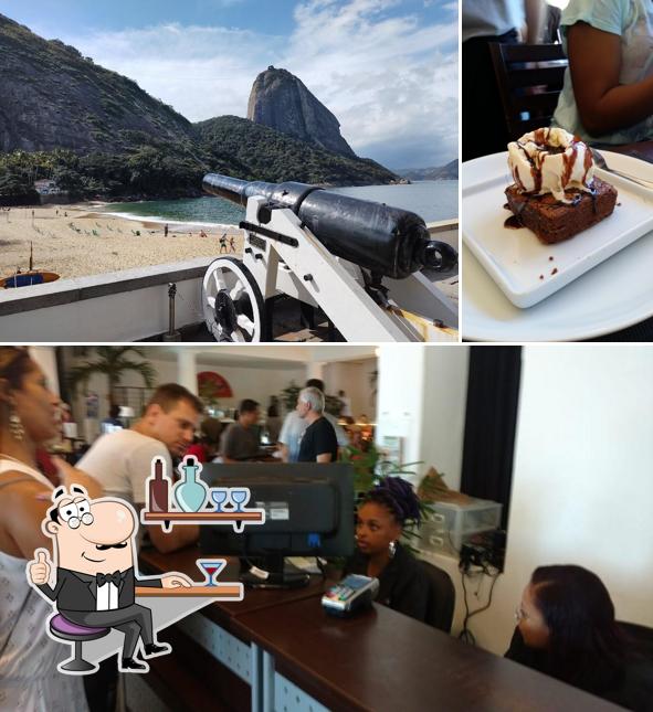 Veja imagens do interior do Restaurante Terra Brasilis