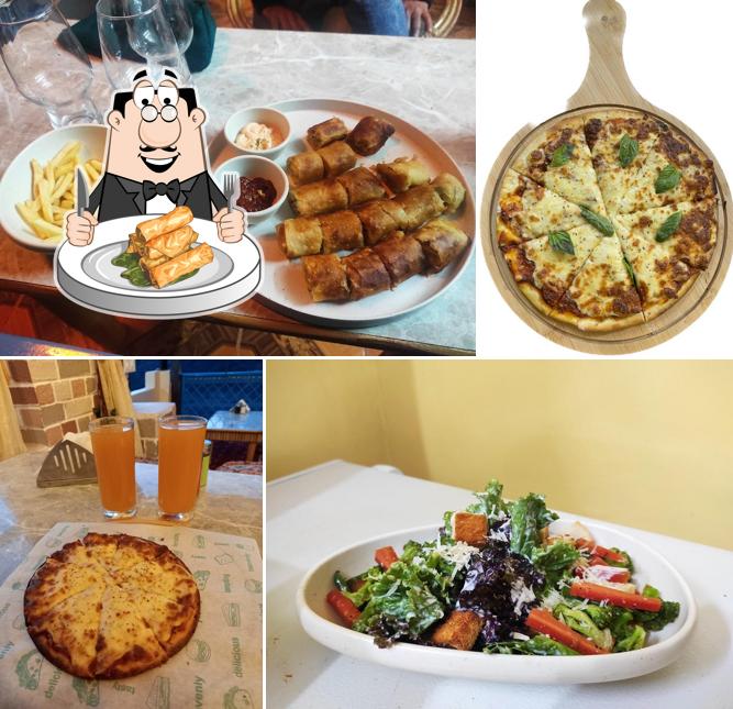 Spring rolls at Nosh garden cafe and hostel