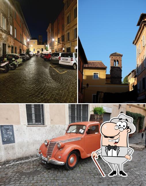 Goditi la vista dagli esterni di Chakra Cafè