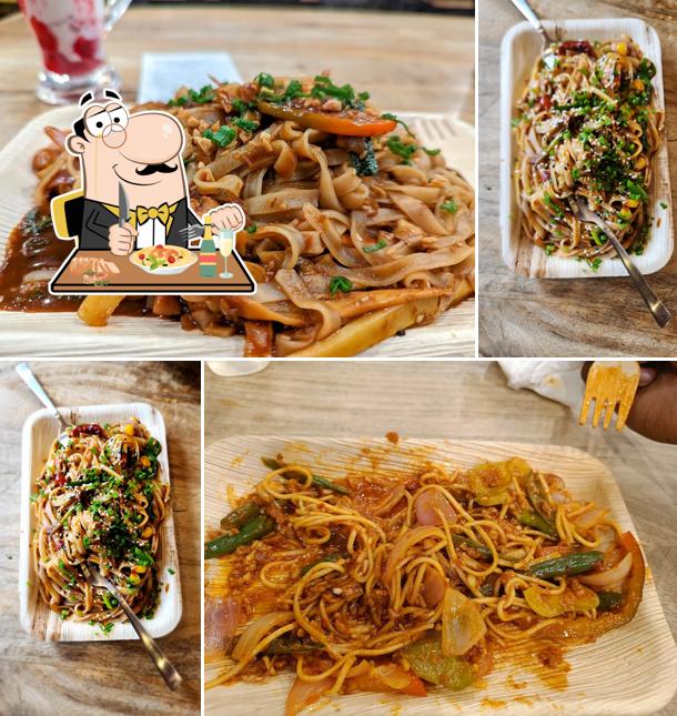 Pad thai at The noodle theory, Mysore (Pan Asian)