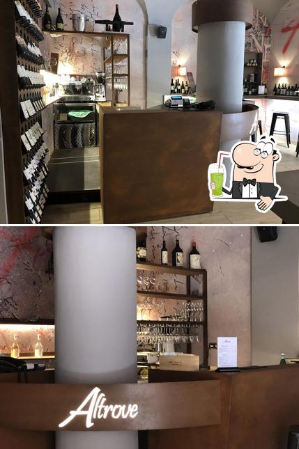 Goditi un drink a Altrove Bar&Bistrot