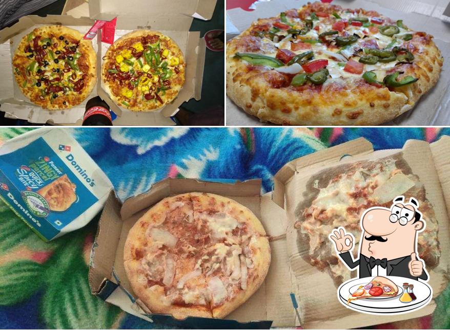 Pick pizza at Domino's Pizza Gautam Budh Nagar Plot 2, Noida