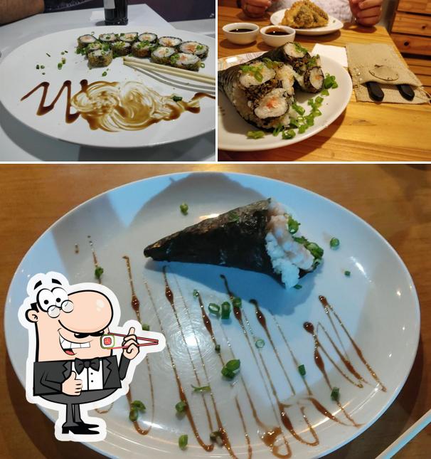 Rolos de sushi são oferecidos por Tapê Tapiocaria Sushi Gourmet