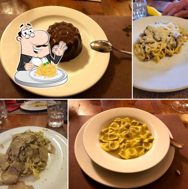 Spaghetti alla carbonara al Ustaria dal Merca'