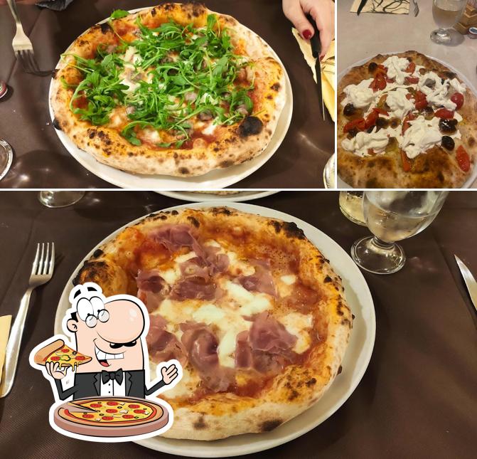 Prenditi una pizza a Ristorante Ricci