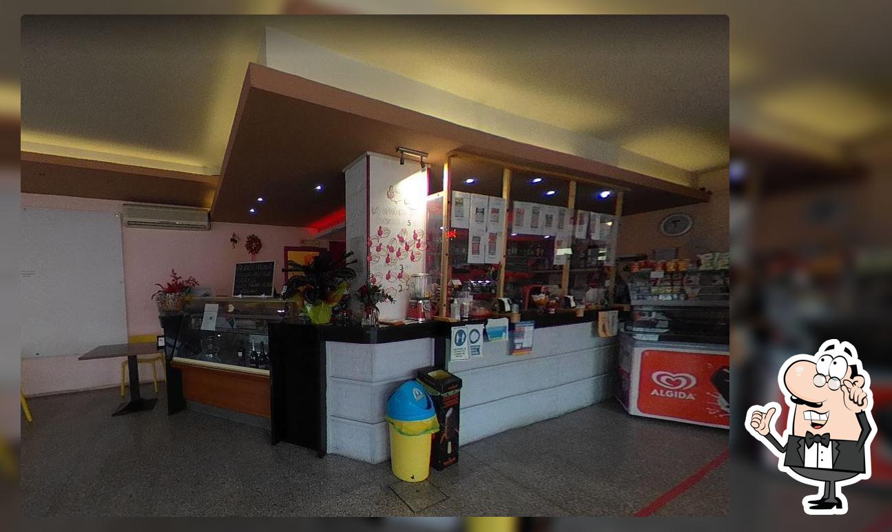 Dai un'occhiata agli interni di La Playa