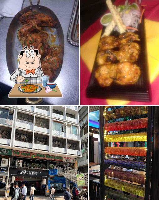 Chicken wings at Pind Balluchi Nehru Place