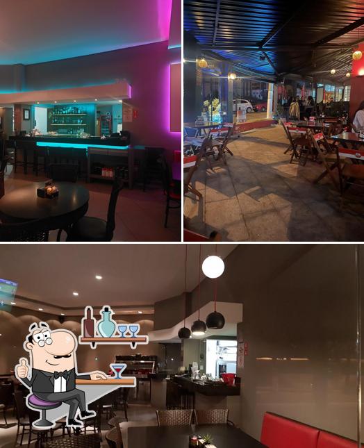 O interior do Maria Bonjour Bar