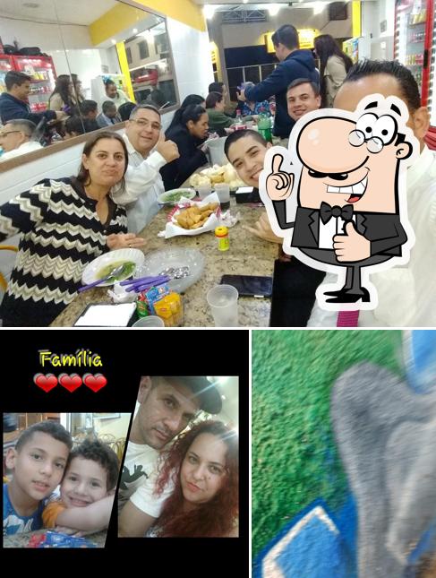 Look at the photo of Pastel de Vento