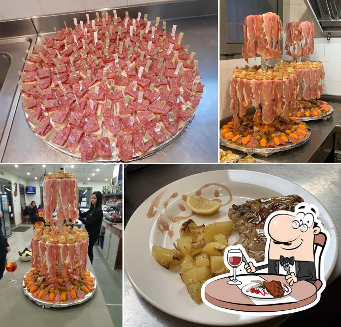 Prova i piatti di carne a Sunset Lounge Cafe'