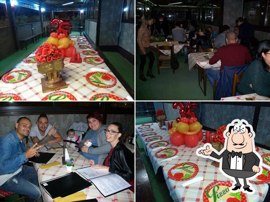 Siediti a un tavolo di Lo Chalet