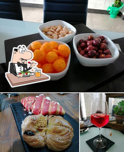 Questa è la immagine che presenta la cibo e vino di Caffe3scalini