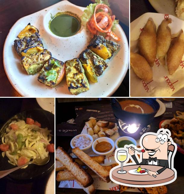 Meals at Bulls & Barrels