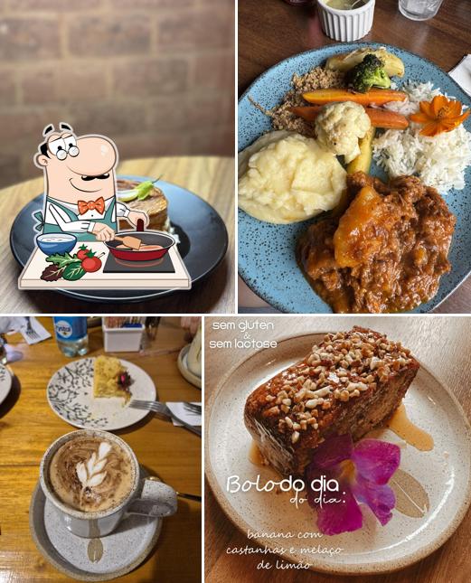 Curry de frango em Um Café Bistrô