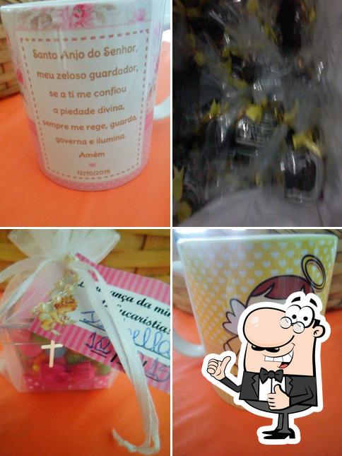 Here's an image of Lembrancinhas & Docinhos da Marina