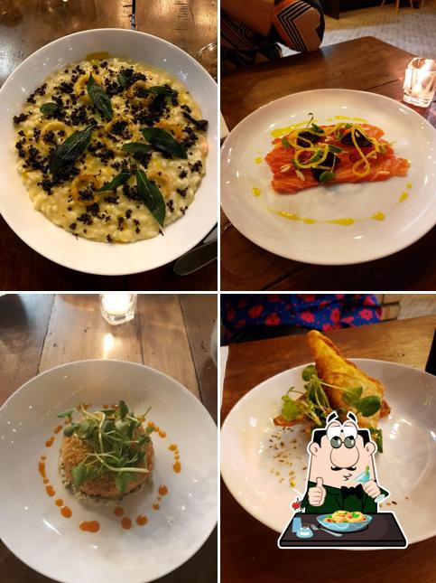 Comida em Restaurante O Estrangeiro