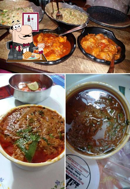 Meat dishes are served at Mojo pizza