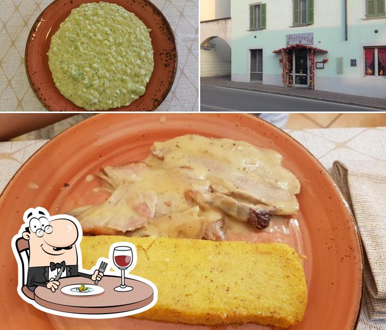 Dai un’occhiata alla foto che mostra la cibo e interni di Come Una Volta