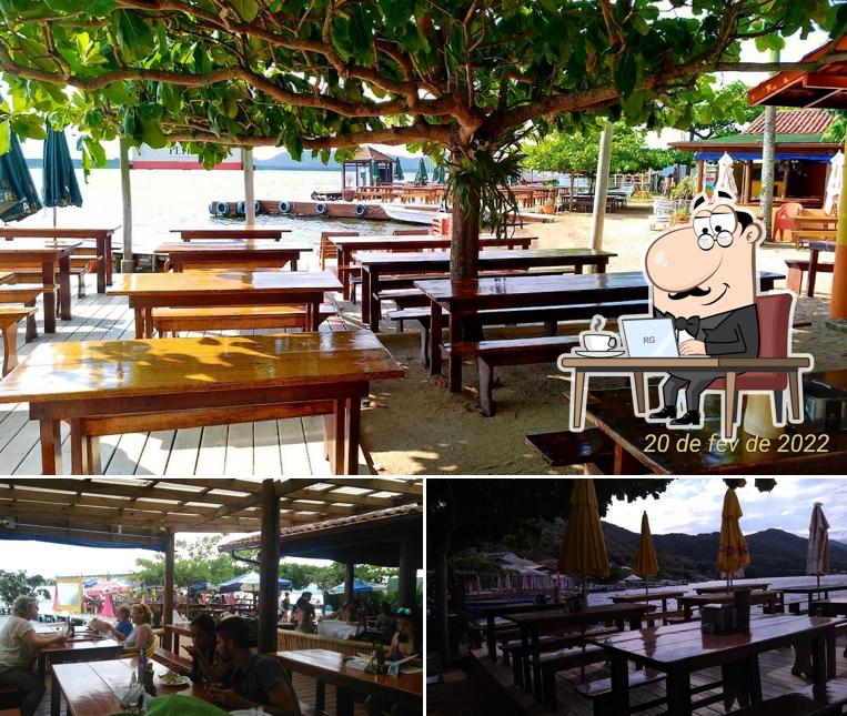 Veja imagens do interior do Restaurante Cachoeira