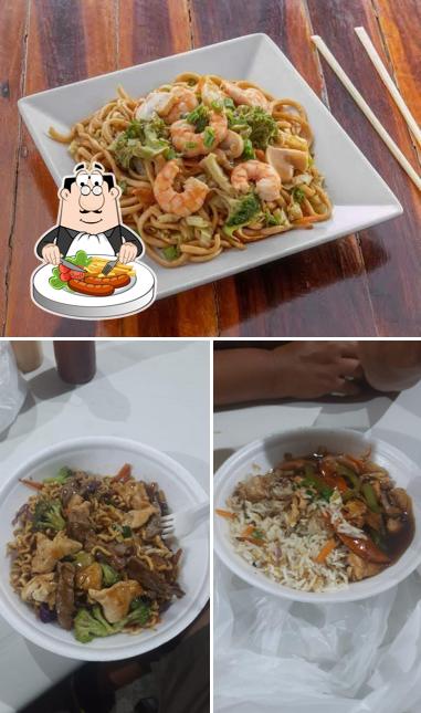 Comida em LaoLí Yakissoba