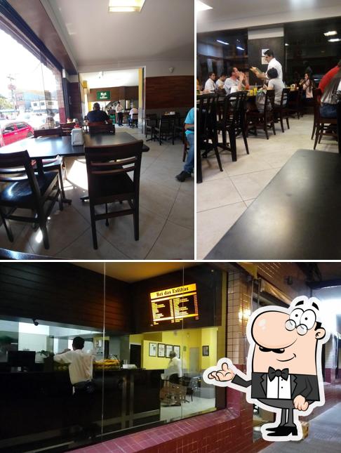 Veja imagens do interior do Rei das Esfihas