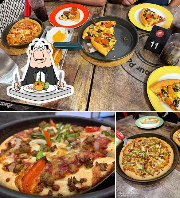 Meals at Pizza Hut Lulu Mall, Trivandrum