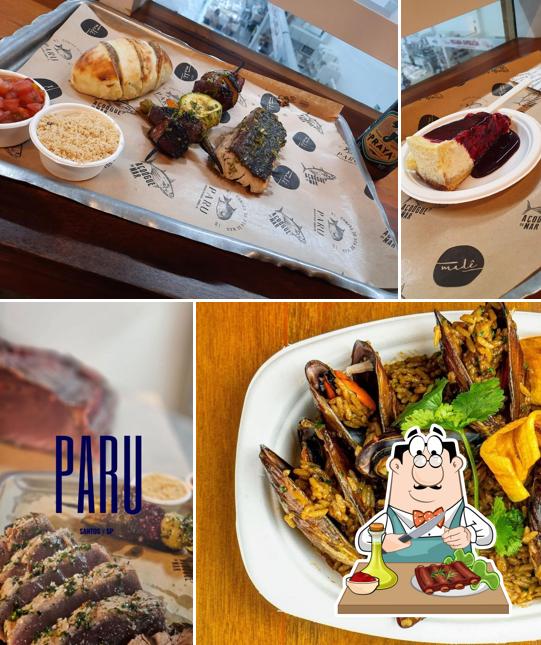 Costelas de porco em Paru Restaurante - Comida de Rua do Mar