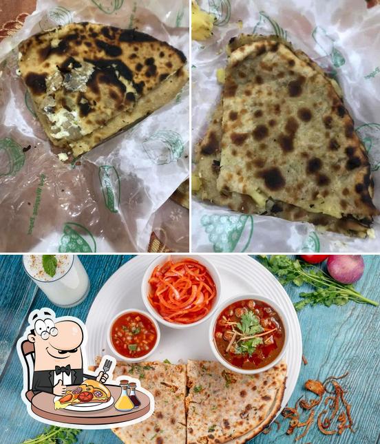 Order pizza at Amritsari Kulcha Point