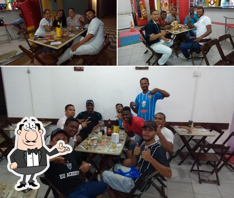 O interior do New Point Bar