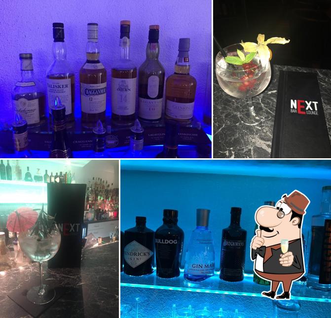 Next bar&lounge serve alcolici