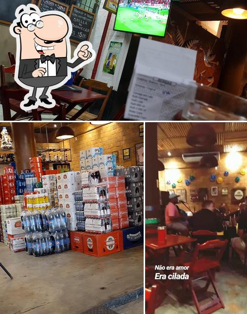 O interior do Bar do Augusto Pizzaria