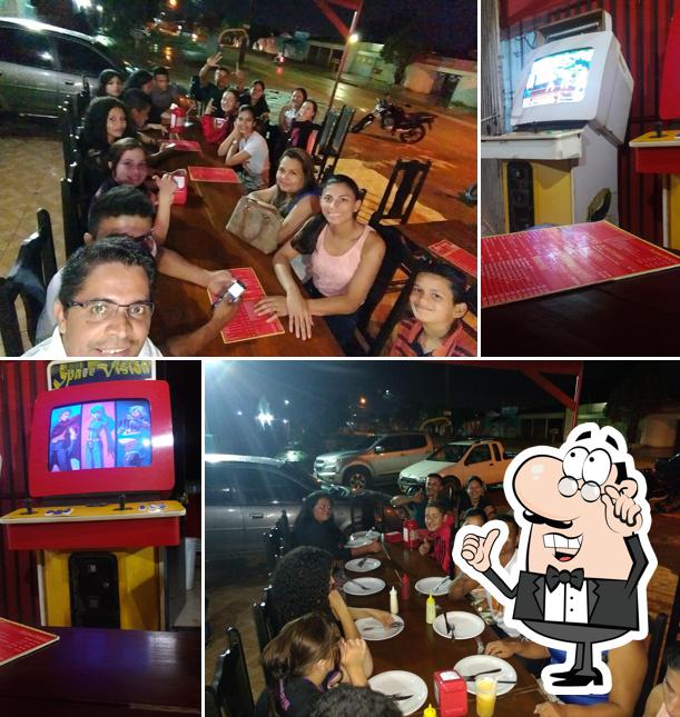 Manos Lanches e Pizzaria