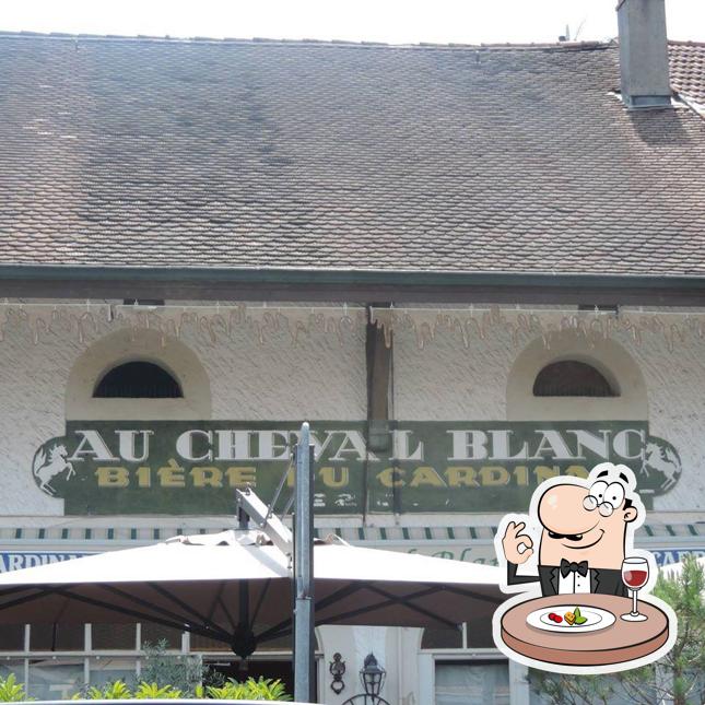 Plats à Restaurant Au Cheval Blanc à Puplinge