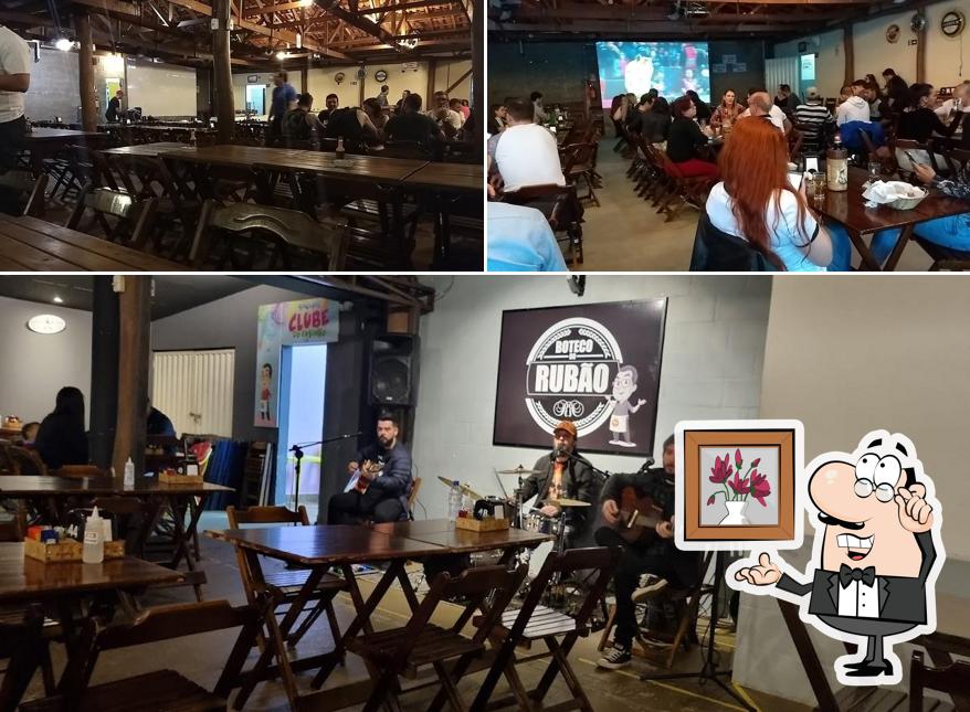 O interior do Boteco do Rubão