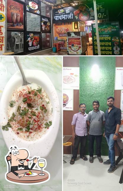 Food at Mejwani Misal , मेजवानी मिसळ